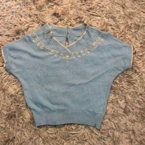 Vintage pearl and sequin knit short sleeve sweater. Baby blue